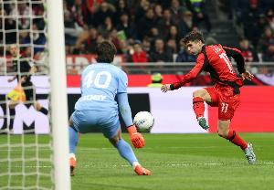 埃尔纳内斯：普利西奇不该撤下首发，关键助攻说明他正在回归巅峰 - 资讯配图