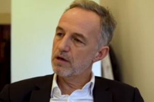 巴黎新市长:支持将王子公园球场卖给巴黎圣日耳曼 希望修复关系 - 资讯配图