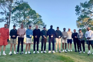 终于被我逮住了！Skip：湖人需要回LA多打高尔夫 组队参加大师赛 - 资讯配图