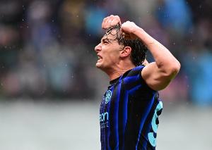 迪纳塔莱:皮奥和托尼不同,他的跑位方式更像范巴斯滕 - 资讯配图