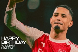 萨利巴迎来25岁生日,阿森纳社媒祝福:生日快乐,萨利巴 - 资讯配图