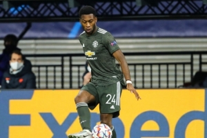 天空:曼联药厂旧将福苏·门萨在水晶宫U21训练,接近两年没球踢 - 资讯配图