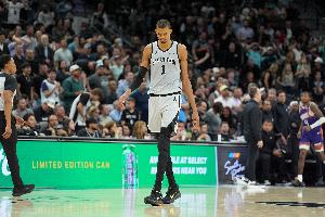 米奇:文班接近MVP 虽然其他几位都实至名归但他们都获得过了 - 资讯配图