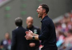 阿斯:利物浦管理层有意邀请阿隆索回归球队执教,不满斯洛特表现 - 资讯配图