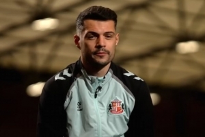 扎卡：起初踢球只为防止走上歧途的爱好 哥哥曾为我放弃出国踢球 - 资讯配图