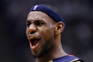 阿里纳斯：幼詹的螃蟹步我们真的不想面对 他全速冲起来无人能及 - 资讯配图