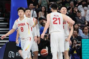 两大国手同时爆发!贺希宁&胡金秋今晚均15中13砍下30+ - 资讯配图