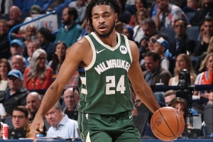 解说：小火车可能是如今NBA“毒性”最大的球员之一 早日CBA见吧 - 资讯配图