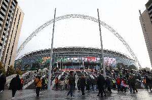 TA:跟盆栽哥演唱会撞档期,今年社区盾杯从温布利移师加的夫举行 - 资讯配图