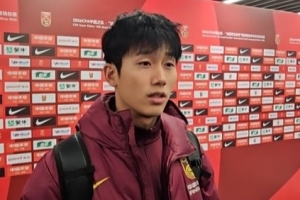 向余望：很开心能戴队长袖标并打入进球 上半场我们位置乱没章法 - 资讯配图