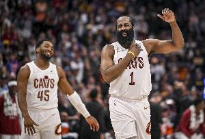 媒体人：米切尔和哈登带领骑士赢球 球队的防守还是差点意思 - 资讯配图