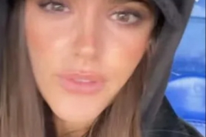 太阳报：球场上下皆得意，阿森纳射手约克雷斯疑似与模特女友复合 - 资讯配图