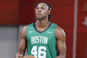 队记：凯尔特人和中锋查尔斯·贝西签下第二份10天短合同 - 资讯配图