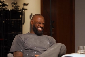 詹姆斯:我以前有哨但再也得不到了 裁判每次都说没看到或很轻微 - 资讯配图