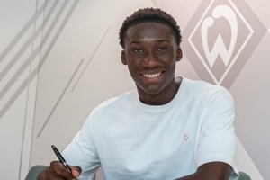 图片报:切尔西有意卡里姆·库利巴利,已经开启相关谈判 - 资讯配图