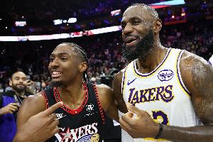 马克西：和詹姆斯训练时他总是比我早到 只要上场比赛就想打爆他 - 资讯配图