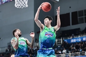 常规赛丨力拼卫冕冠军,先行者95-102不敌浙江浙商证券 - 资讯配图