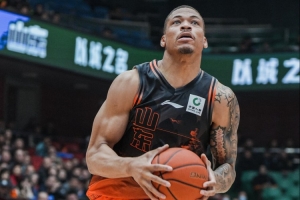 媒体人：山东新签的约翰逊状态越来越好 这应该是球队最好的消息 - 资讯配图