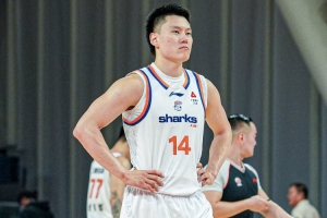 媒体人：上海替补席战斗力CBA独一档 夺冠大热门已呼之欲出 - 资讯配图