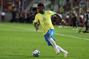 维尼修斯:我目前没考虑未来,我心系皇马,想在这里效力很长时间 - 资讯配图