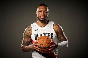 贝弗利:利拉德不属于名人堂 他没有总冠军&在普通球队得高分不够 - 资讯配图