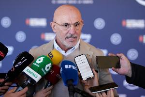 德拉富恩特：亚马尔被上帝的魔杖点过，仿佛在说你注定会与众不同 - 资讯配图