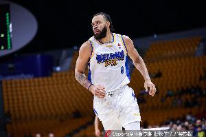 予取予求！麦基16分钟9中6拿到17分4板 罚球5中4 - 资讯配图