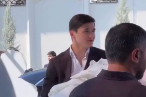 恭喜！曼城后卫胡桑诺夫的孩子出生 - 资讯配图