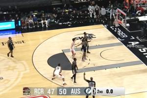 太NB了！混音1.4秒底线球长传 杨瀚森精妙点传 助攻队友压哨轰进 - 资讯配图