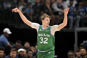 弗拉格:能想象自己达到约基奇的水准 但不知能否达到那样的高度 - 资讯配图