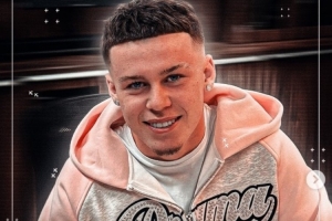 凯·鲁尼社媒宣布因伤提前结束赛季:新赛季前将以更强姿态归来 - 资讯配图