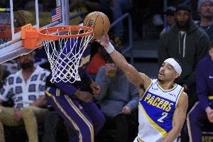 手感不够助攻来凑!安德鲁·内姆哈德上半场5中1得到7分1板11助 - 资讯配图