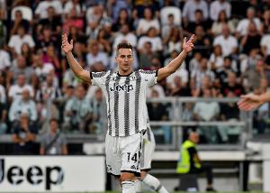 记者：拉齐奥有意求购米利克，若收到报价尤文愿意考虑出售球员 - 资讯配图