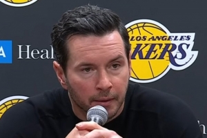 【完整版】雷迪克赛后：谈詹姆斯角色 谈布朗尼进步 谈轮换策略 - 资讯配图