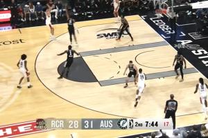 杨瀚森背身单打勾手 随后再射三分！连得5分！目前5中5砍12分 - 资讯配图