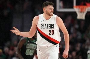 轻轻松松！克林根出战25分钟就打卡 砍下14分15板3助4断2帽！ - 资讯配图