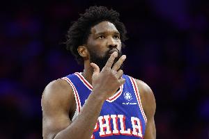 返厂升级？恩比德缺阵13场复出后首节9中6砍15分 三分3中3 - 资讯配图