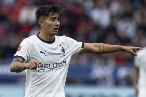 3战2球！官方：韩国归化卡斯特罗普当选门兴3月最佳，得票率76% - 资讯配图