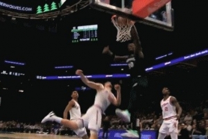 申京你是真狼狈！海兰德击地妙传 兰德尔飞身单臂战斧2+1！ - 资讯配图