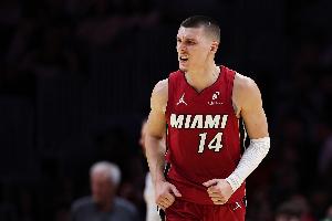 状态不俗!希罗半场6中4拿下11分2板2助 正负值+23最高 - 资讯配图