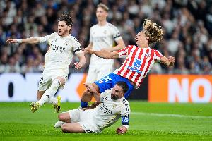 略伦特：禁区里卡瓦哈尔铲倒我应该是黄点，即使我已经完成射门了 - 资讯配图