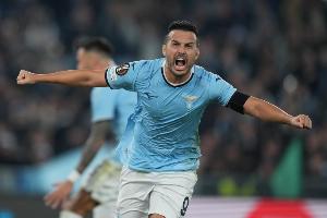 斯基拉：38岁佩德罗赛季结束后决定未来，可能再踢一年也可能退役 - 资讯配图