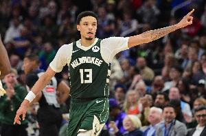 自己可劲儿抡吧!罗林斯26中13&三分12中6空砍生涯新高36分 - 资讯配图