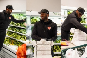 心系DC!奇才官方晒出沃尔在食品救济站做义工&球迷见面会的照片 - 资讯配图