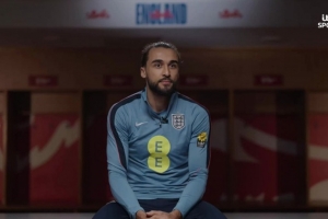 勒温谈重返国家队：妻子一直鼓励我，我只想证明我配得上站在这里 - 资讯配图