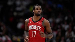 灾难！伊森出战21分钟 7投仅1中拿到3分8板 - 资讯配图