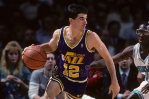 历史助攻王&抢断王!祝爵士名宿斯托克顿64岁生日快乐! - 资讯配图