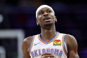 12投33分?SGA:若我被重点盯防就传 有空间就自己打 就这么简单 - 资讯配图