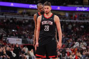 这场太伤了！火箭加时遭卡位战对手大逆转 冲击西部第五暂时失败 - 资讯配图