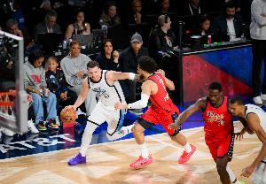 美记：MVP投票顺序为杰伦·布朗 SGA 文班&别提只打半场的东契奇 - 资讯配图